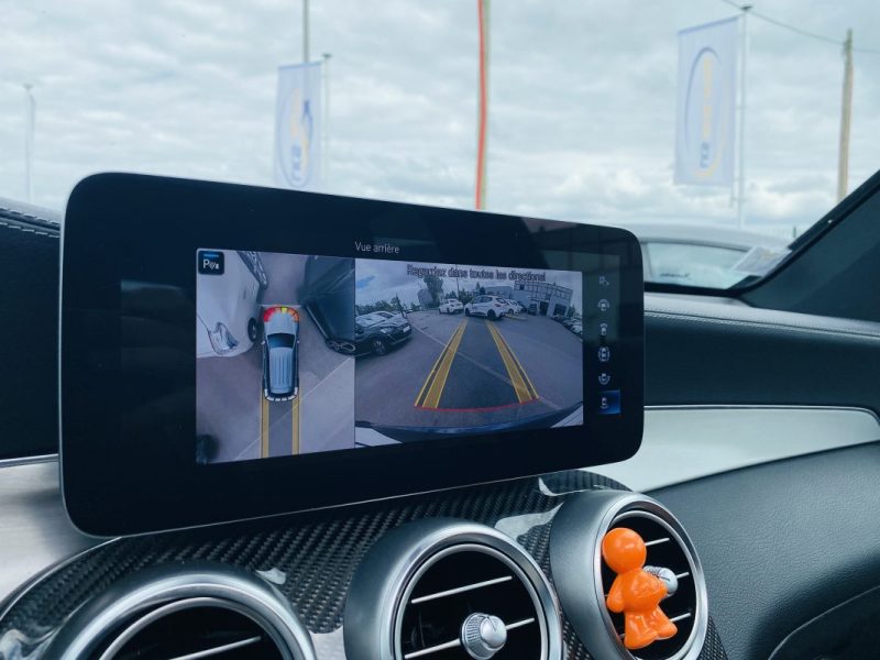 MERCEDES GLC 300 DE 4MATIC 9G-Tronic AMG LINE / Suivi Mercedes - CarPlay - Toit Ouvrant - Cam 360°