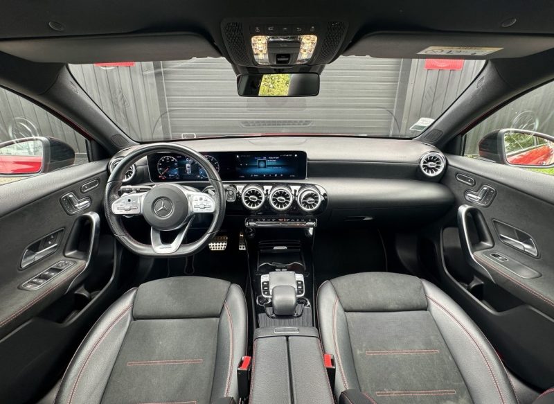 MERCEDES-BENZ Classe A 250 224ch 4Matic AMG / Toit ouvrant / 360 