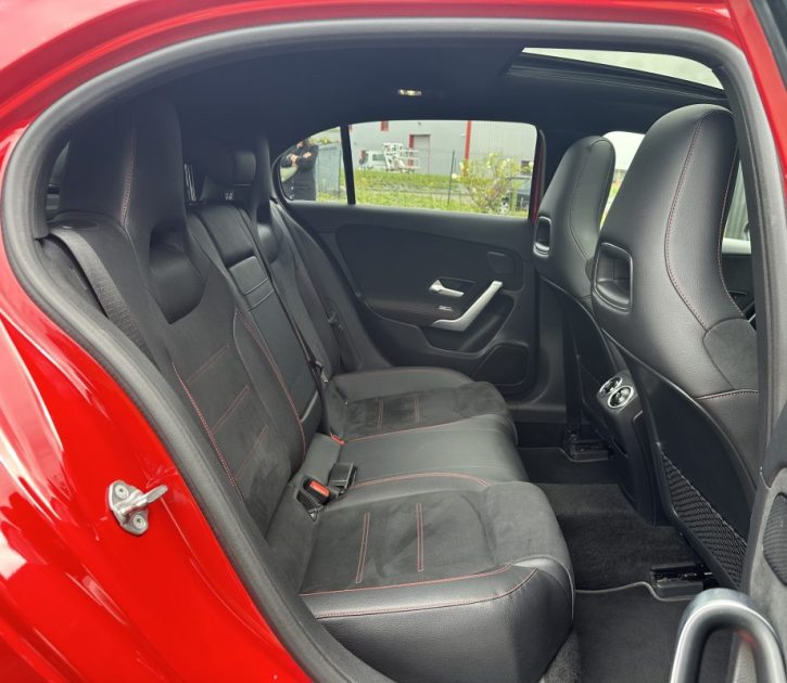 MERCEDES-BENZ Classe A 250 224ch 4Matic AMG / Toit ouvrant / 360 