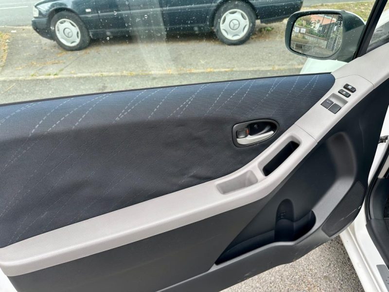 TOYOTA YARIS 1.3 VVT-i 87 SOL MultiMode