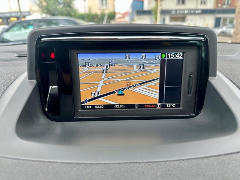 RENAULT MEGANE III 1.5 dCi 110 ECO² BOSE 