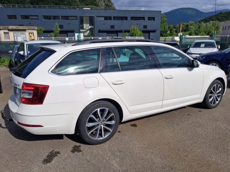 SKODA OCTAVIA III COMBI 2.0 TDI 150 CV DSG7 STYLE TOIT OUVRANT PANORAMIQUE  2019