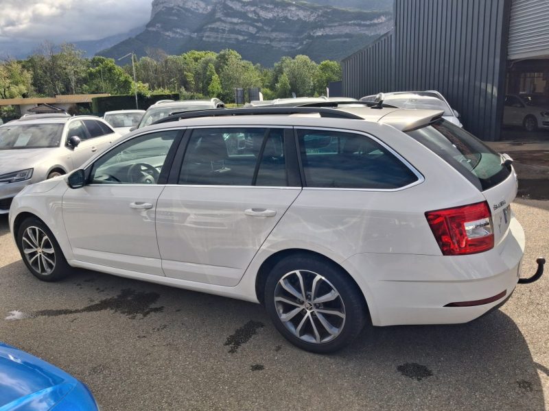 SKODA OCTAVIA III COMBI 2.0 TDI 150 CV DSG7 STYLE TOIT OUVRANT PANORAMIQUE  2019