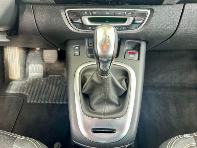RENAULT GRAND SCENIC III 1.5 dCi 110 BOSE EDC 7 Places