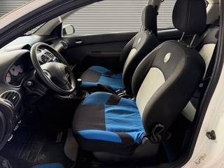 PEUGEOT 206 URBAN 1.4I BVM5 DISTRI CT VIERGE