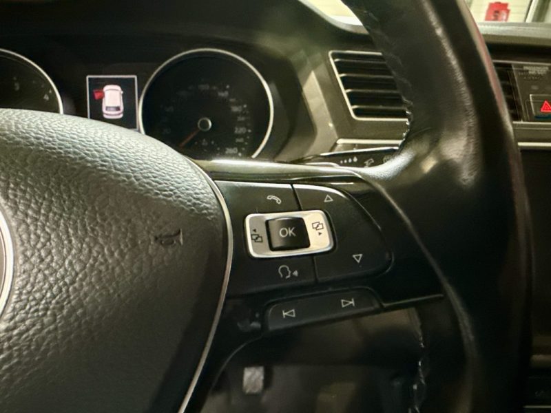 VOLKSWAGEN TIGUAN CONFORTLINE business