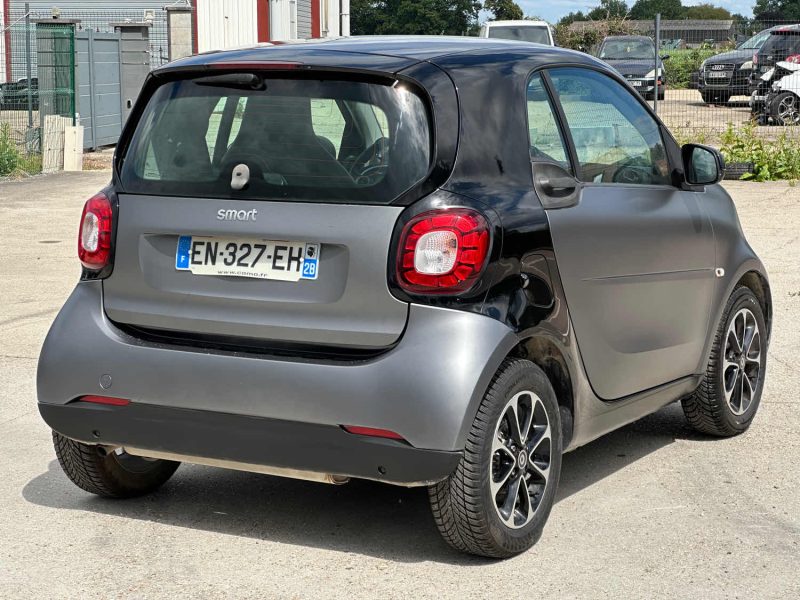 SMART FORTWO 0.9 90 URBANLAVA BA 2017