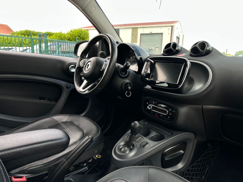SMART FORTWO 0.9 90 URBANLAVA BA 2017