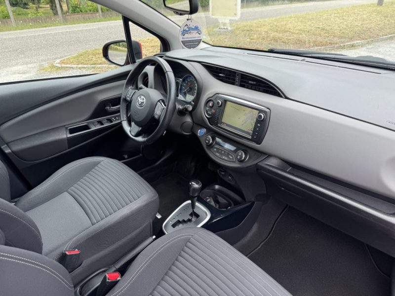 TOYOTA YARIS 100H DESIGN 