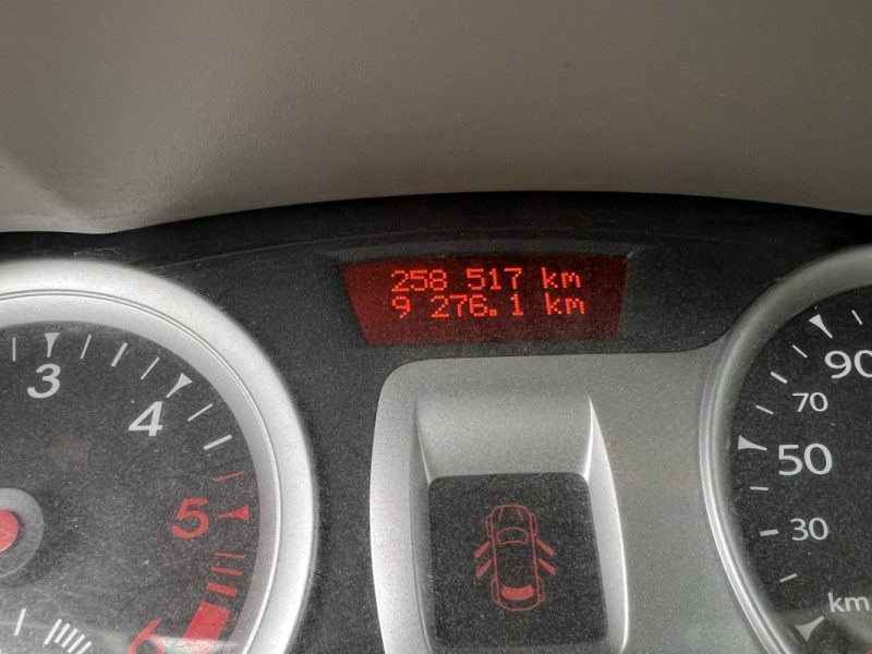 Magnifique RENAULT CLIO III INITIALE 1.5DCI 105 