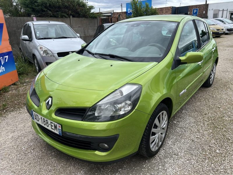 Magnifique RENAULT CLIO III INITIALE 1.5DCI 105 