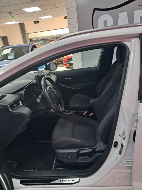 TOYOTA COROLLA TOURING SPORTS 122cv DYNAMIC BUSINESS/1 ERE MAIN/TVA RECUPERABLE
