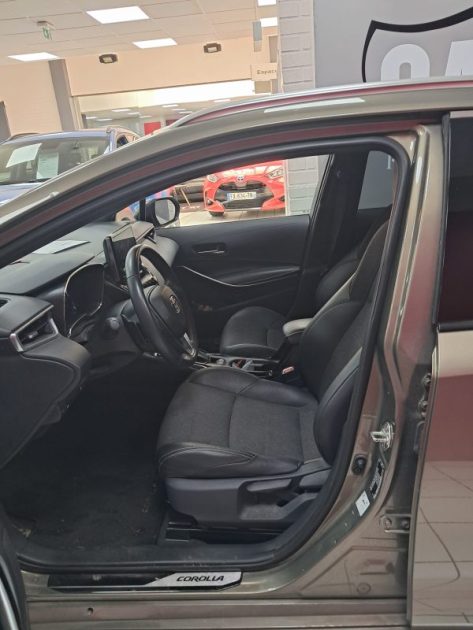 TOYOTA COROLLA TOURING SPORTS 184cv DESIGN/1 ERE MAIN/TVA RECUPERABLE