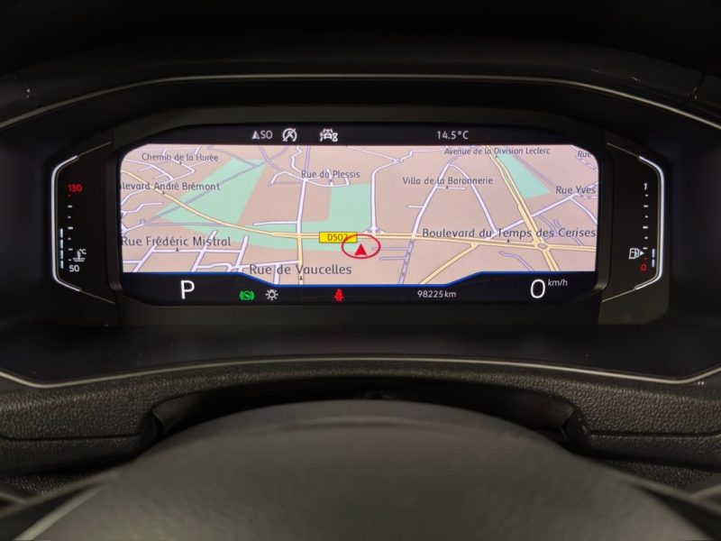 VOLKSWAGEN T-ROC CARAT 1.5 TSI EVO 150 1ERE MAIN DSG7 APPLE & ANDROID VIRTUAL COCKPIT Garantie 1 an