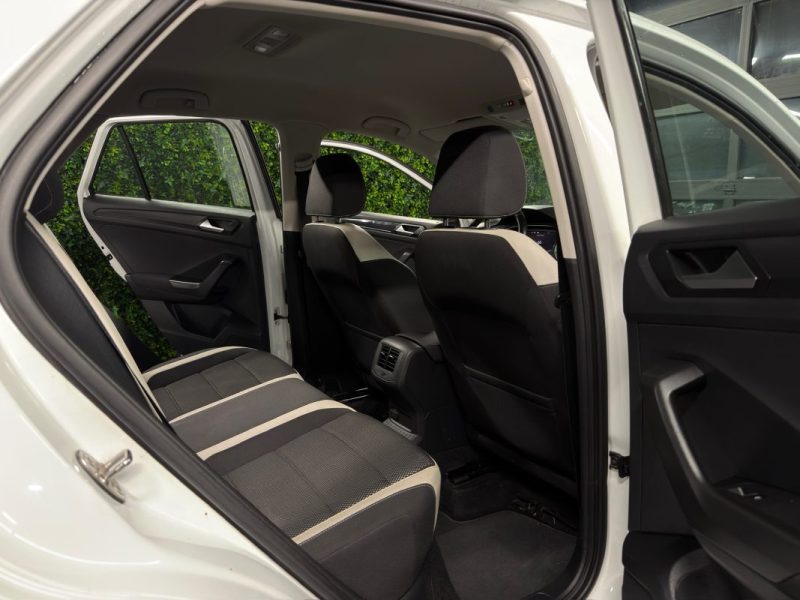 VOLKSWAGEN T-ROC CARAT 1.5 TSI EVO 150 1ERE MAIN DSG7 APPLE & ANDROID VIRTUAL COCKPIT Garantie 1 an