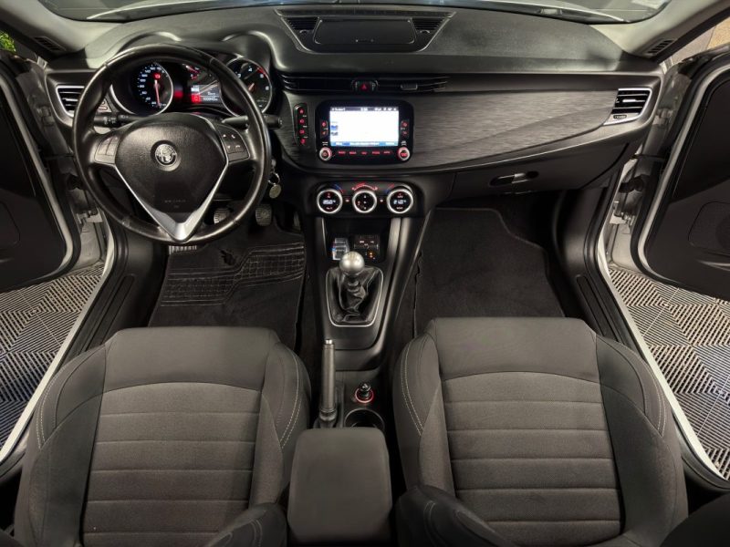 ALFA ROMEO GIULIETTA III PHASE 2 LUSSO 1.6 JTDM 120 Cv S&S - GARANTIE 1 AN