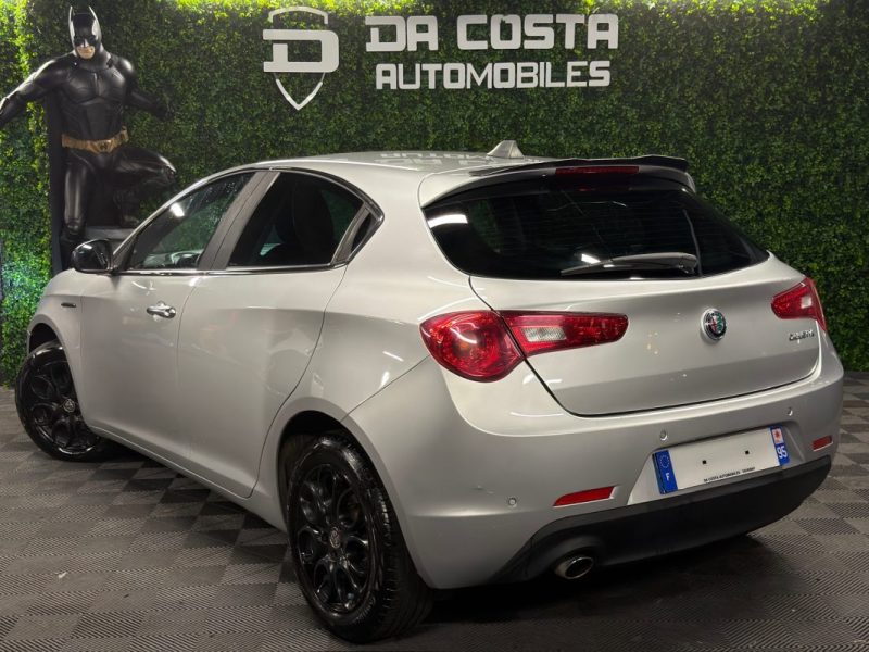 ALFA ROMEO GIULIETTA III PHASE 2 LUSSO 1.6 JTDM 120 Cv S&S - GARANTIE 1 AN