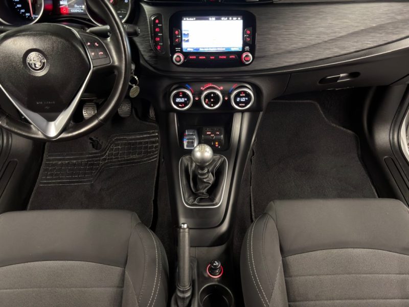 ALFA ROMEO GIULIETTA III PHASE 2 LUSSO 1.6 JTDM 120 Cv S&S - GARANTIE 1 AN