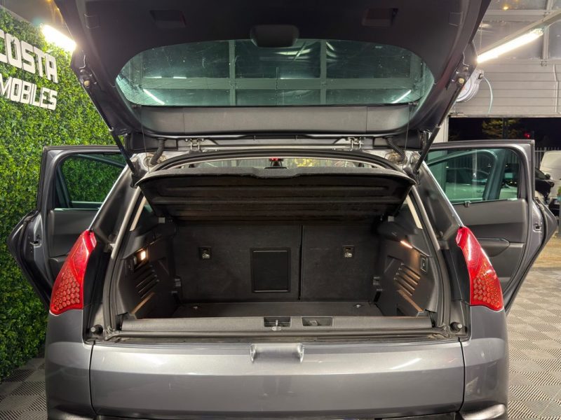 PEUGEOT 3008 PREMIUM 1.6 HDI 112 Cv GPS TOIT PANORAMIQUE AFFICHAGE TETE HAUTE BVM6 - GARANTIE 1 AN
