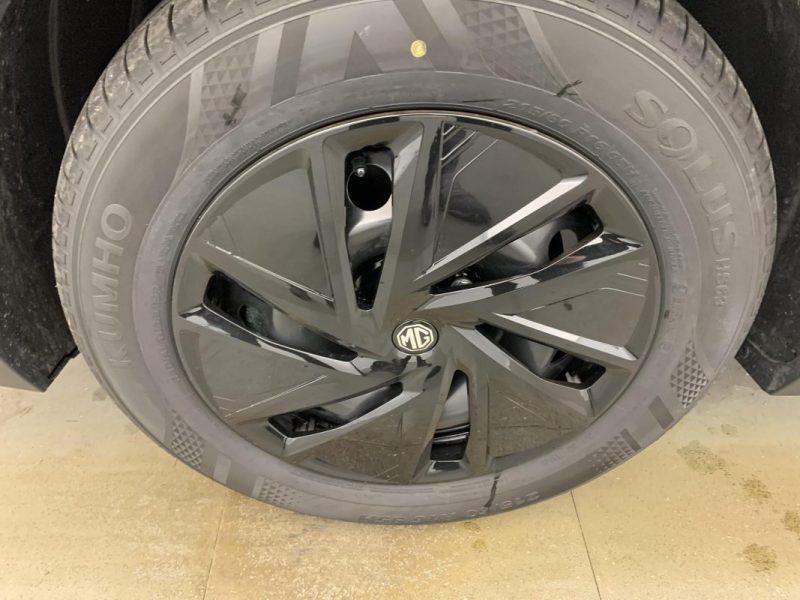 MG ZS 1.5 L HYBRID+ 197 CH STANDARD 2026