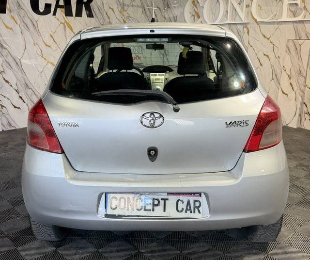 TOYOTA YARIS 1.0 VVT-I 2006 - 70 153 Kms - Premier Main - Parfait Etat - Distrib ok - SUIVIT TOYOTA