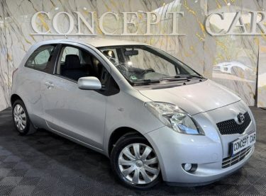 TOYOTA YARIS 1.0 VVT-I 2006 - 44 101Kms - Premier Main - Parfait Etat - Distrib ok - SUIVIT TOYOTA