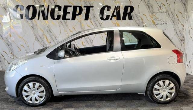 TOYOTA YARIS 1.0 VVT-I 2006 - 70 153 Kms - Premier Main - Parfait Etat - Distrib ok - SUIVIT TOYOTA