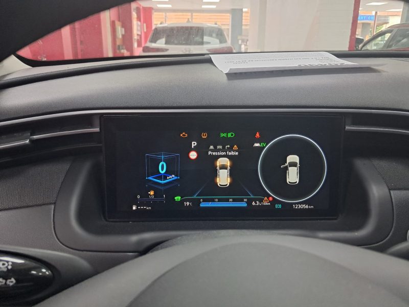 HYUNDAI TUCSON 1.6 SUV HYBRIDE ESSENCE 230cv EXECUTIVE TOIT PANORAMIQUE/1 ERE MAIN/TVA RECUPERABLE