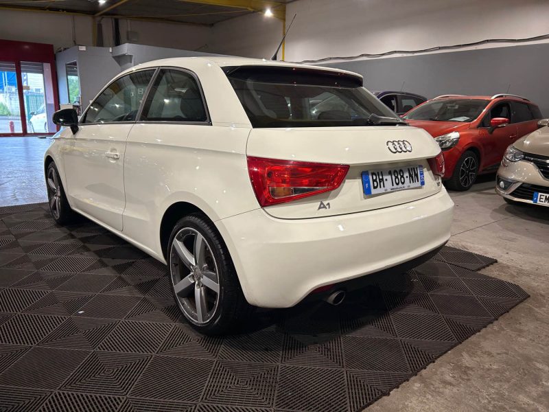 AUDI A1 SB 1.6 TDI 105CH 