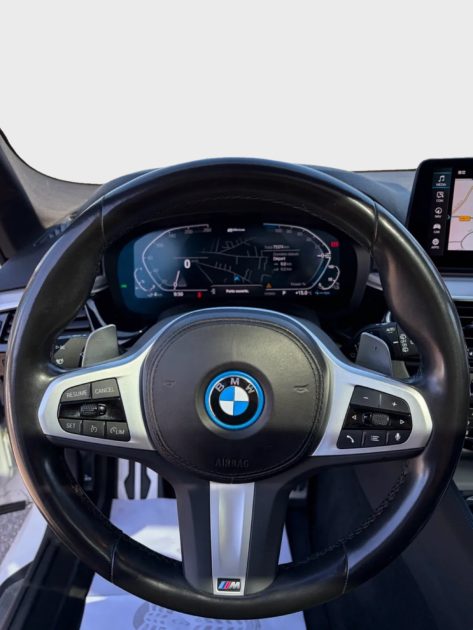 BMW SERIE 5 TOURING 520E PACK M /TOIT OUVRANT/ATTELAGE