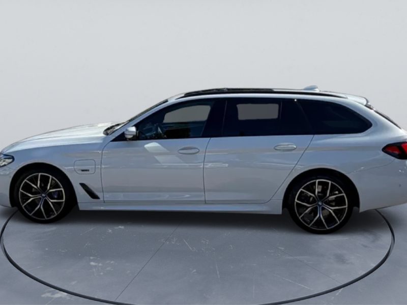 BMW SERIE 5 TOURING 520E PACK M /TOIT OUVRANT/ATTELAGE
