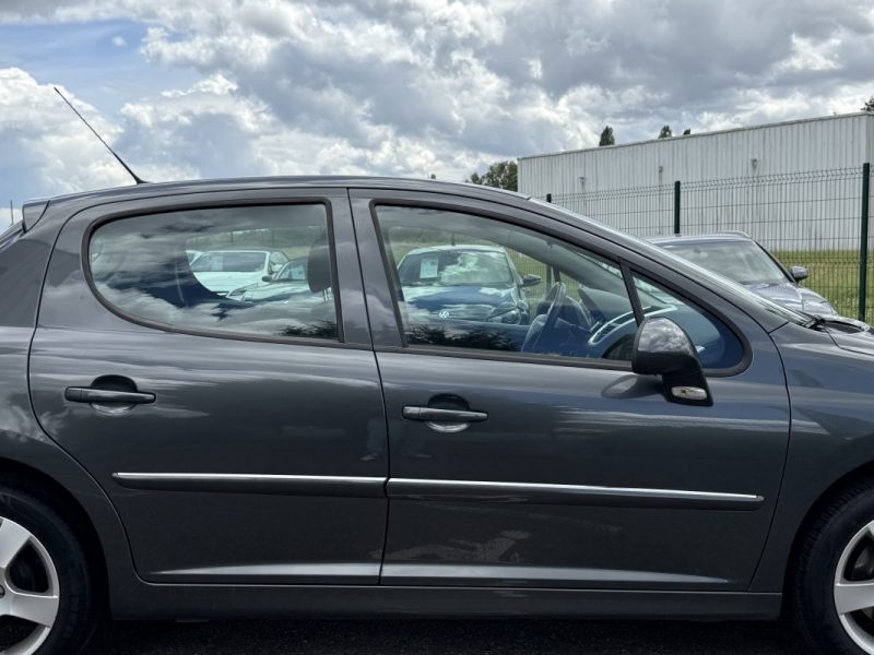 Peugeot 207 1.6 16v 120ch Premium Garantie 6 Mois