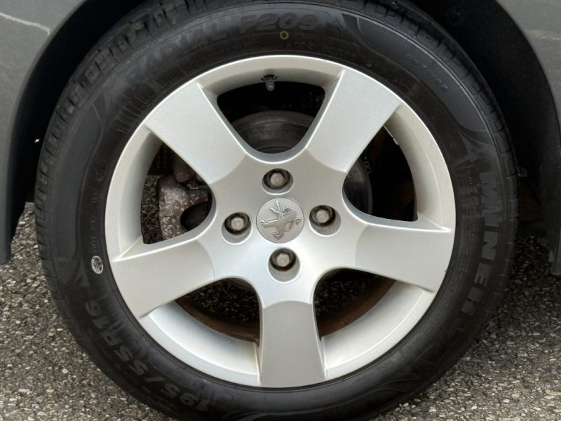Peugeot 207 1.6 16v 120ch Premium Garantie 6 Mois