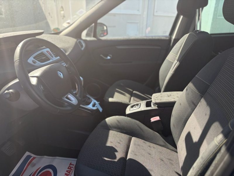 RENAULT SCENICIII SUPER ETHANOL PRIVILEGE 2011 