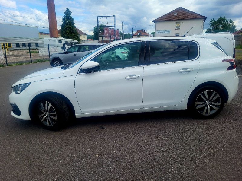 PEUGEOT 308 ALLURE 2018
