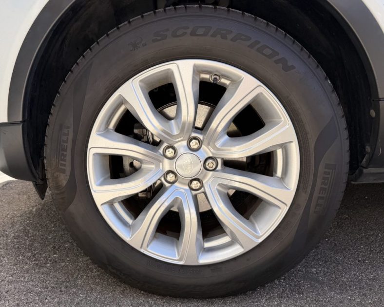RANGE ROVER EVOQUE 2.0 150 PURE 4X2 - DIESEL - RADAR DE RECUL 