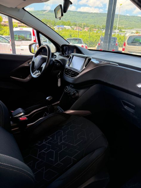 Peugeot 2008 1.6 e-Hdi 92ch Active - Suivi et Entretenu Peugeot 