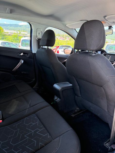 Peugeot 2008 1.6 e-Hdi 92ch Active - Suivi et Entretenu Peugeot 