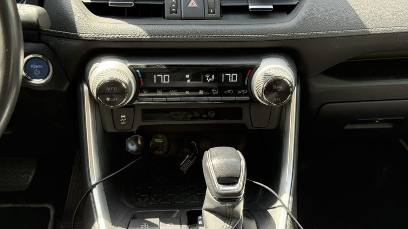 TOYOTA RAV4 HYBRIDE 218 2WD DYNAMIC 2022