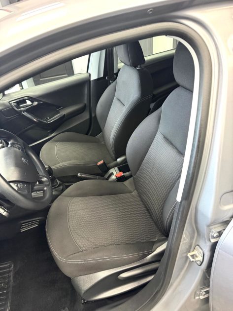PEUGEOT 208 1.2 ESSENCE 82 CV BVM5 ACTIVE 2019