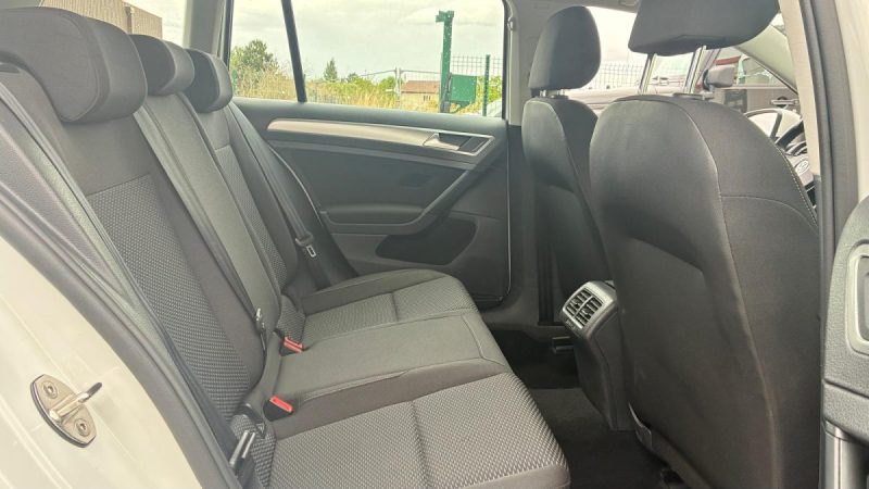 Volkswagen Golf VII 1.6 TDi 115ch BlueMotion Technology Confortline