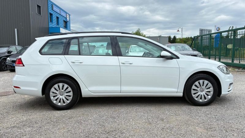 Volkswagen Golf VII 1.6 TDi 115ch BlueMotion Technology Confortline