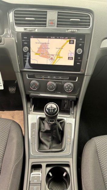 Volkswagen Golf VII 1.6 TDi 115ch BlueMotion Technology Confortline