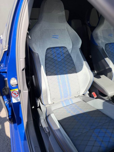 VOLKSWAGEN GOLF VIII 2.0 TSI 320 R DSG 2021 - BLEU LAPIZ - GARANTIE 12 MOIS