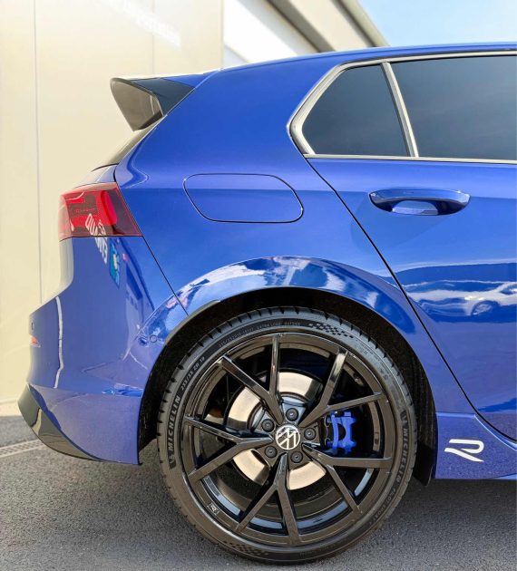 VOLKSWAGEN GOLF VIII 2.0 TSI 320 R DSG 2021 - BLEU LAPIZ - GARANTIE 12 MOIS