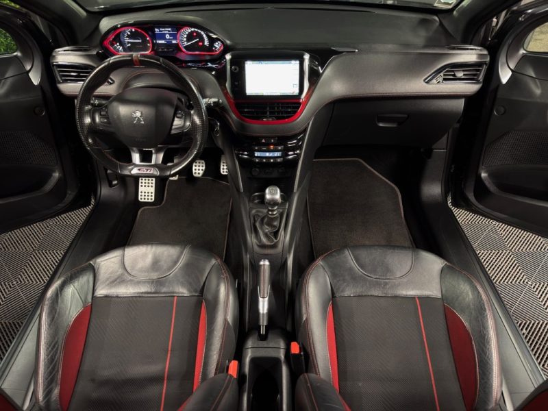 PEUGEOT 208 GTI 1.6 THP 200 Cv - VENTE EN ETAT / FRAIS A PREVOIR - LIRE L ANNONCE