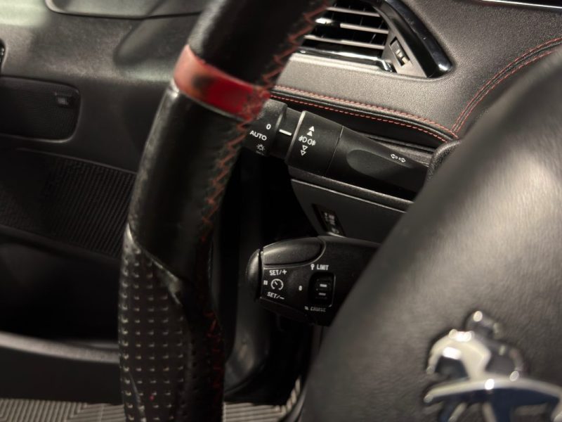 PEUGEOT 208 GTI 1.6 THP 200 Cv - VENTE EN ETAT / FRAIS A PREVOIR - LIRE L ANNONCE