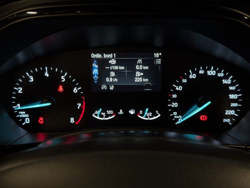 FORD FOCUS 4 IV ST LINE 1.0 ECOBOOST 125 Cv S&S - APPLE & ANDROID / KEYLESS BVM6 GARANTIE 1 AN