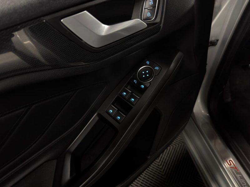 FORD FOCUS 4 IV ST LINE 1.0 ECOBOOST 125 Cv S&S - APPLE & ANDROID / KEYLESS BVM6 GARANTIE 1 AN