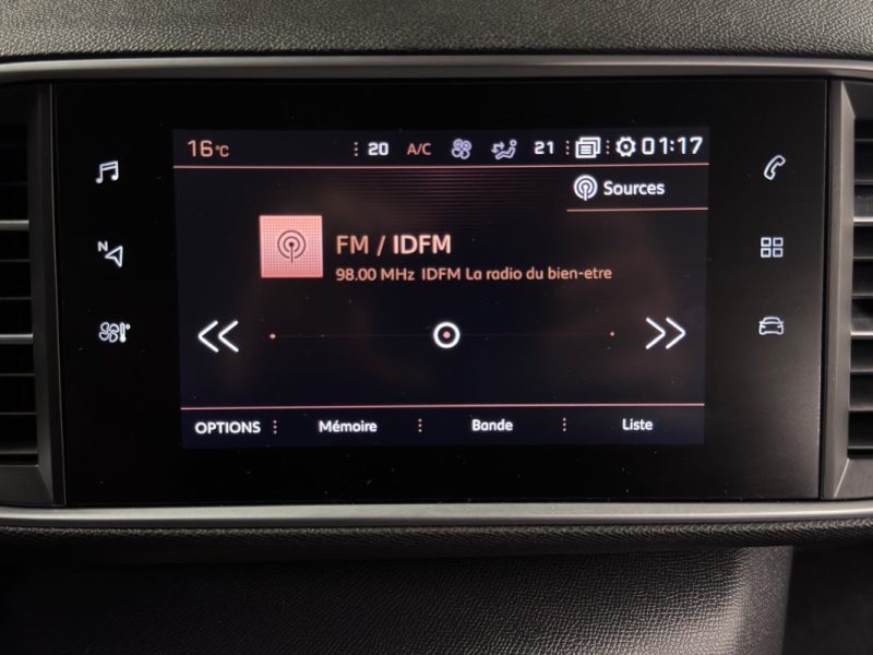 PEUGEOT 308 II PHASE 2 ALLURE 1.2 TURBO 130 Cv APPLE CARPLAY & ANDROID CAMERA RECUL - GARANTIE 1 AN